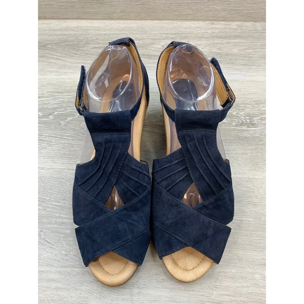 Earth Cheverly Women's Blue Suede Pleated Wedge Sandals 11 W Comfort Shoes